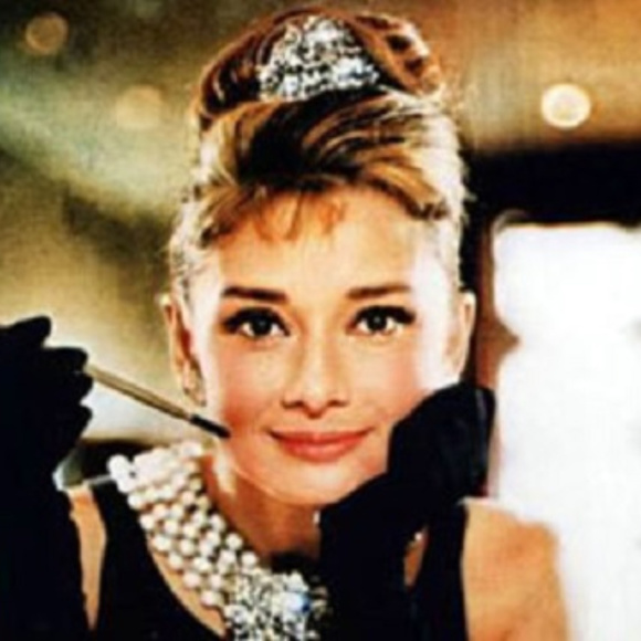 Audrey Hepburn Costume Accessories & Jewelry Set - Picture 2 of 8